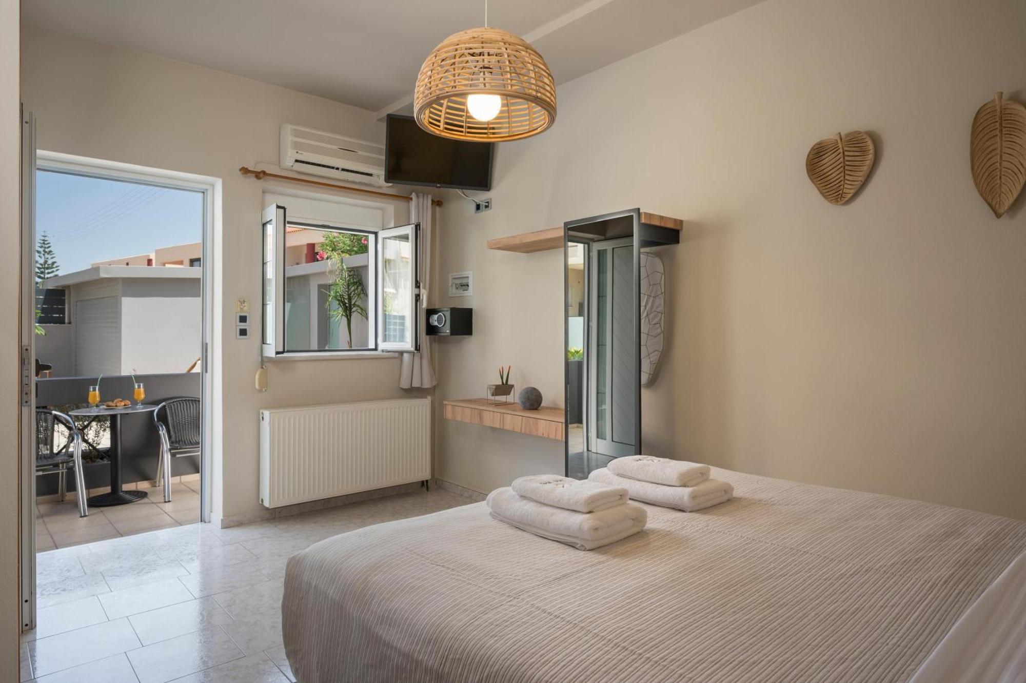 Sun Ray Luxury Apartments Agia Marina Quarto foto