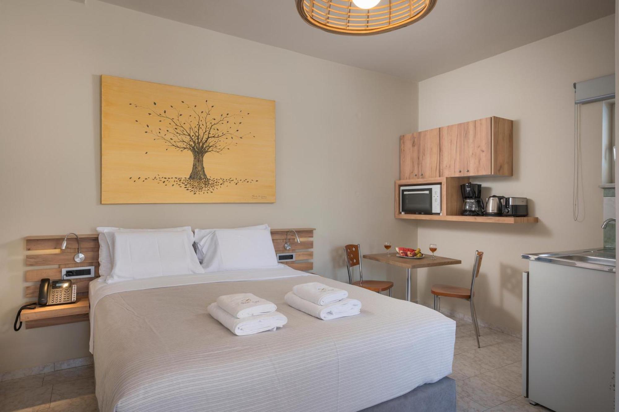 Sun Ray Luxury Apartments Agia Marina Quarto foto