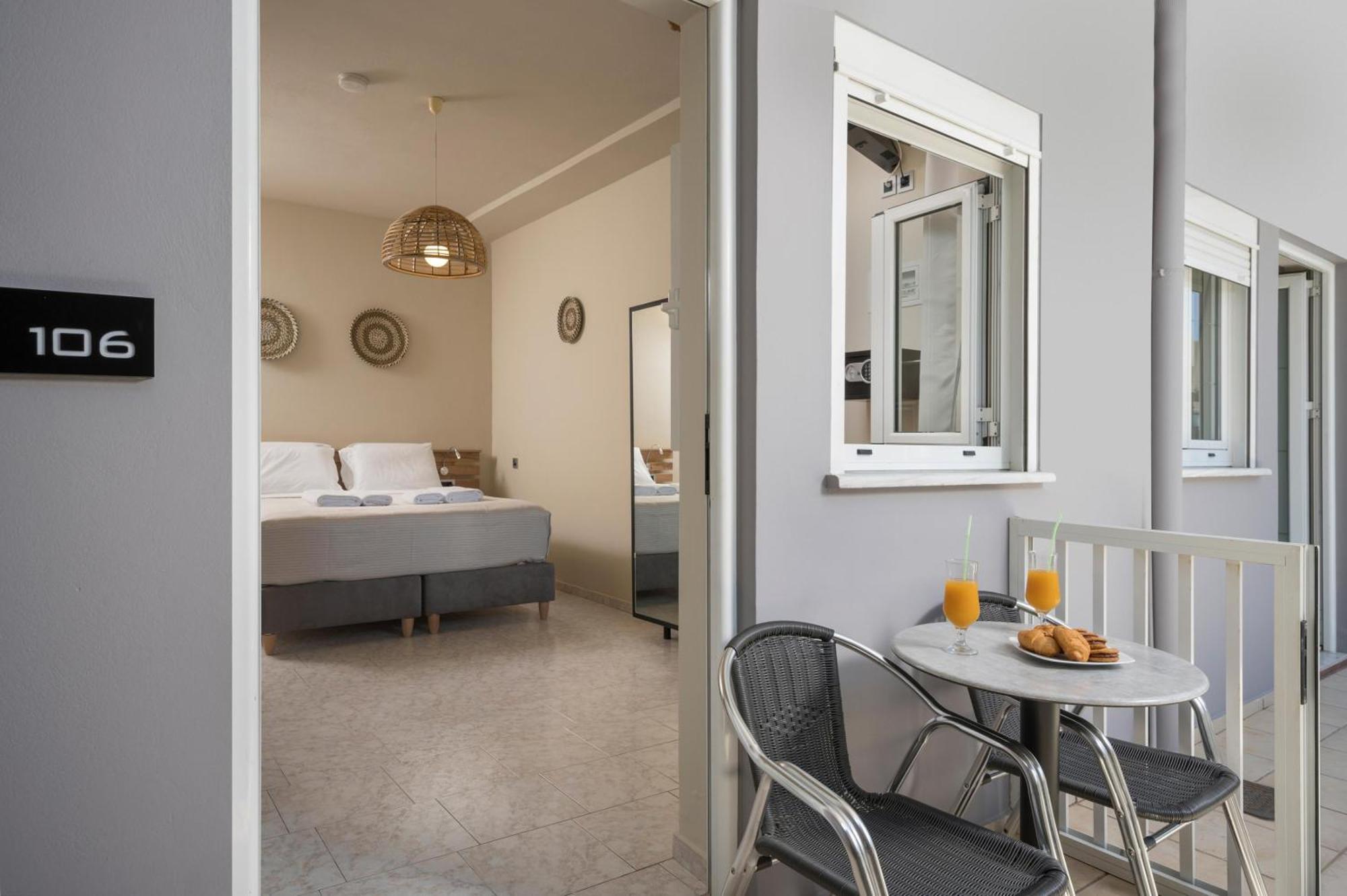 Sun Ray Luxury Apartments Agia Marina Quarto foto