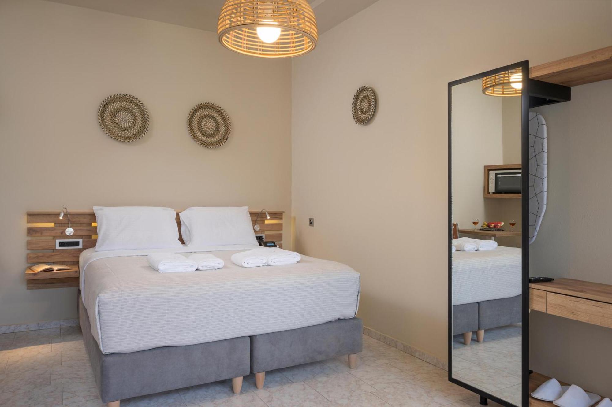 Sun Ray Luxury Apartments Agia Marina Quarto foto